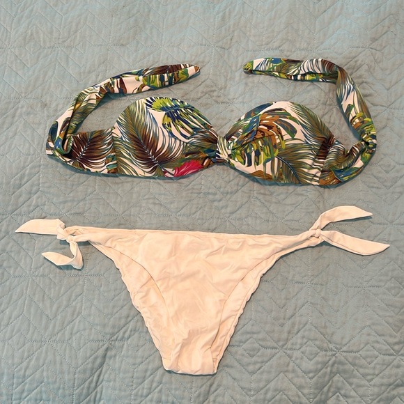 Brand new Naori bikini tropical bra top white tie bottom sz S - Picture 1 of 3